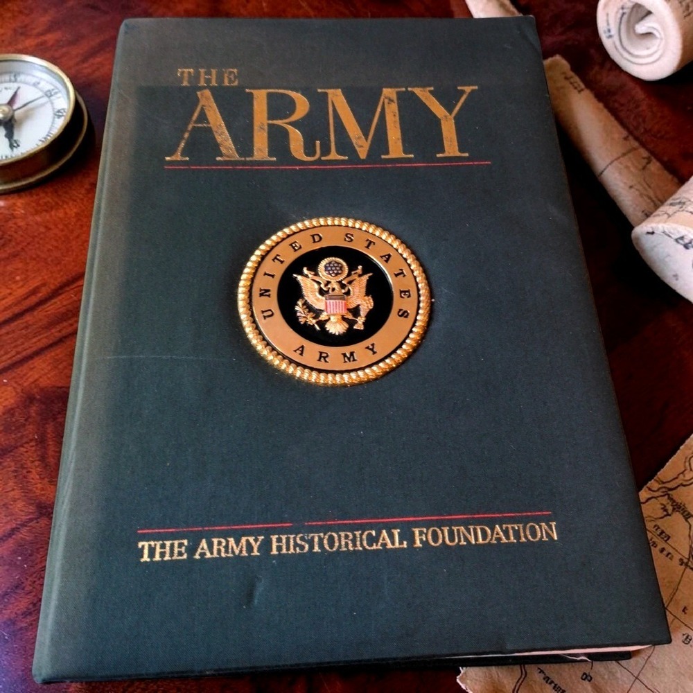 Vtg The Army Historical Foundation 2001 Beaux Arts Ed Medallion Hardcover Book